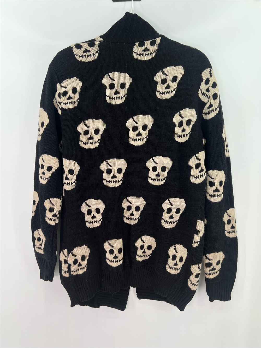 Infiniti Black Skull Pattern Open Front Cardigan Sweater M Medium - Picture 5 of 9